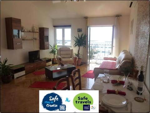 Living room, Sea view