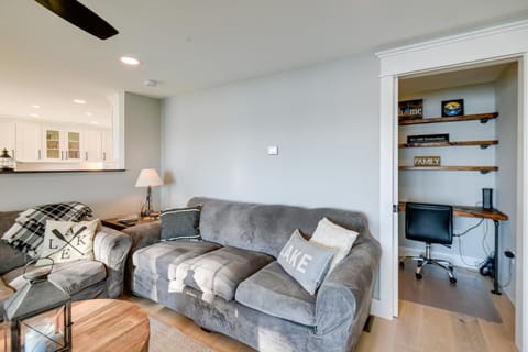 Lakefront Center Ossipee Home with Boat Dock! House in Ossipee Lake