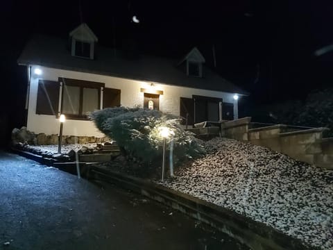 Property building, Night