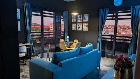 View (from property/room), Living room, Dining area, City view