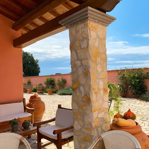 Lobby or reception, Lounge or bar