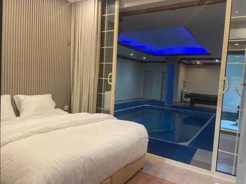 Bedroom, Pool view, Swimming pool