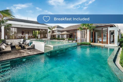 Seating area, Pool view, Swimming pool, internet, sunbed