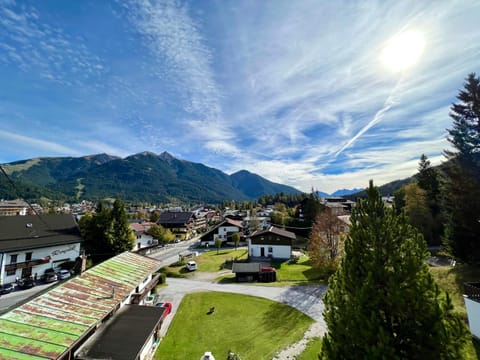 Natural landscape, View (from property/room), Mountain view, Location