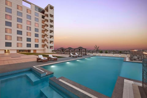 Swimming pool, Swimming pool