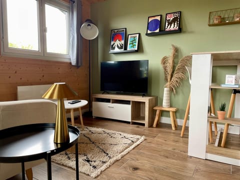 Scorfel Lodge, Northwood, Bain nordique, terrasse Chalet in Trégastel