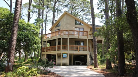 Soundside, 5 Bedrooms, 3 Bathrooms -325, CVille House in Corolla