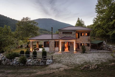 Property building, Natural landscape, Garden view, Mountain view
