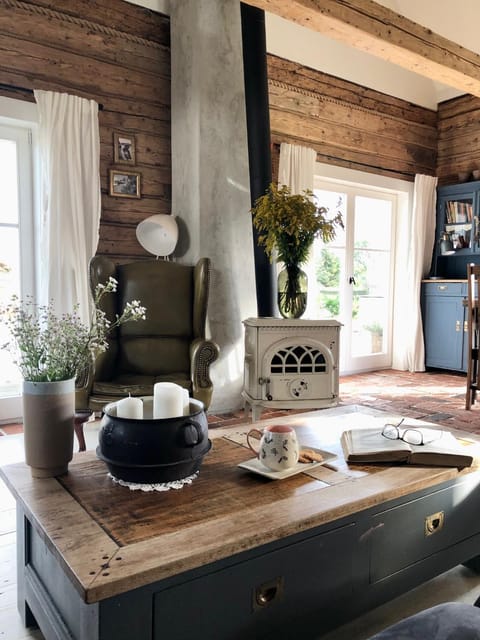 Dom z Bieszczad na Kaszubach - całoroczny dom z balią ogrodową House in Pomeranian Voivodeship