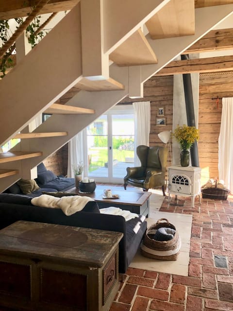 Dom z Bieszczad na Kaszubach - całoroczny dom z balią ogrodową House in Pomeranian Voivodeship