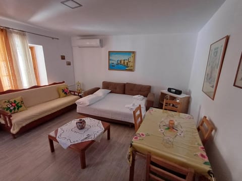 Fotis apartment Apartment in Dhërmi