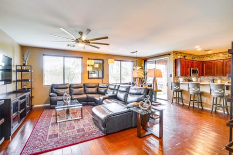 Tucson Getaway 7 Mi to Saguaro National Park! House in Casas Adobes