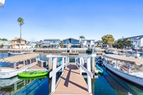 Stunning Bayfront Home w Epic Dock on Peninsula House in Balboa Peninsula