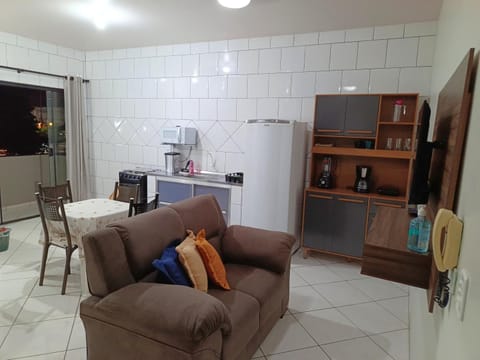 TV and multimedia, Coffee/tea facilities, Kitchen or kitchenette, Living room, Seating area, Dining area, oven, pet friendly