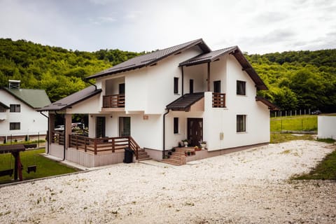 Property building, Natural landscape