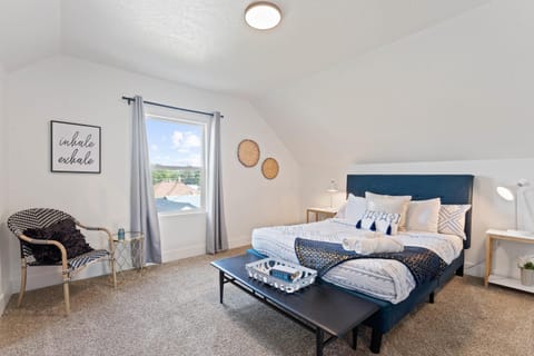 Big House Mins To DT Big Groups Well Stocked House in Spokane