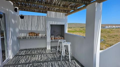 Day, Natural landscape, View (from property/room), Balcony/Terrace