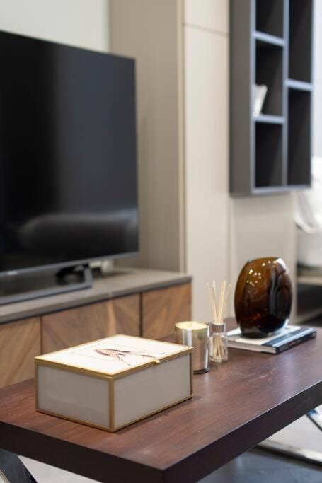 Central Reading Designer Studio CHRL F15 Apartment in Reading