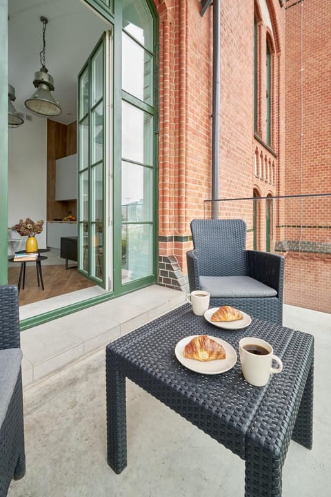 Patio, View (from property/room), Balcony/Terrace, Seating area