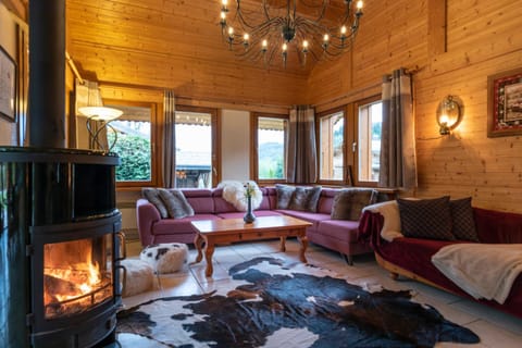 Seating area, flat iron