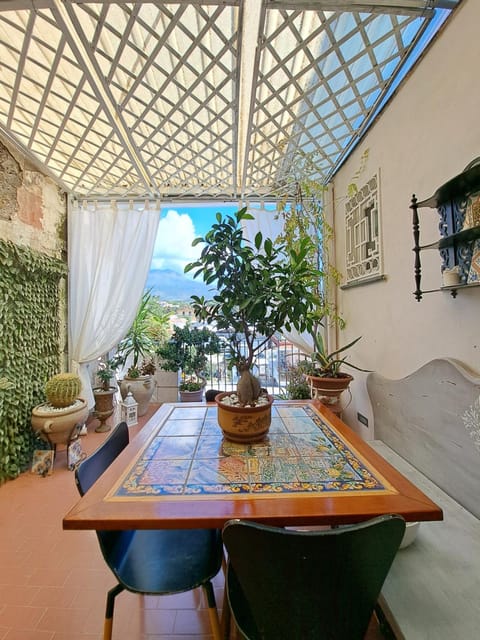 Patio, Day, View (from property/room), Balcony/Terrace, Dining area