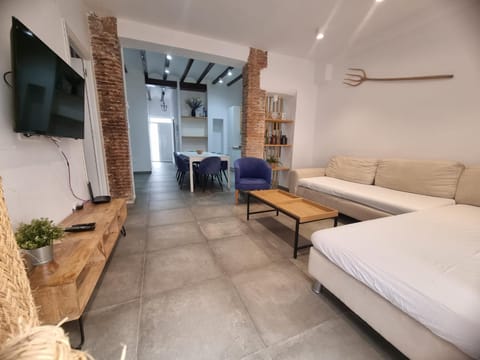 Fantástica y amplia casa de diseño Apartment in Gandia