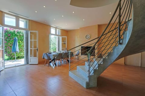 Maison de Maître Centre Ville Villa in Hyères