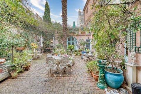 Property building, Garden, Garden view, Garden view
