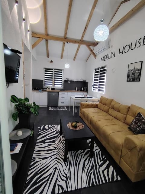 MERLIN KUĆa House in Serbia