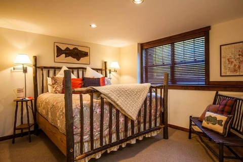 Whiteface Mtn ADK Adventure Getaway House in Wilmington