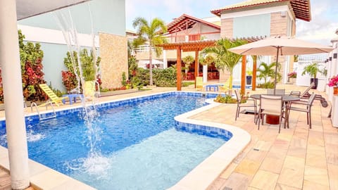 Swimming pool, sunbed
