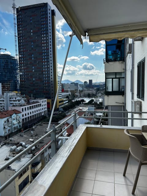 Day, View (from property/room), Balcony/Terrace, Evening entertainment, City view