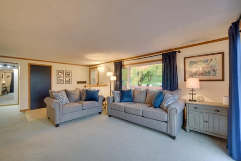 Hermantown Home with Decks, Grill and Hot Tub! House in Duluth