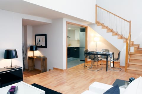 Communal lounge/ TV room, Dining area