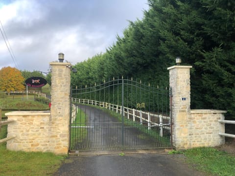 Facade/entrance, Natural landscape