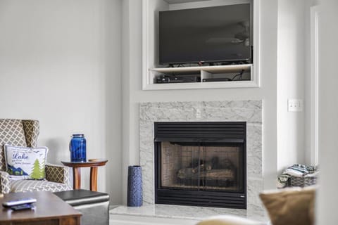 Quietside House in Ozark Mountains