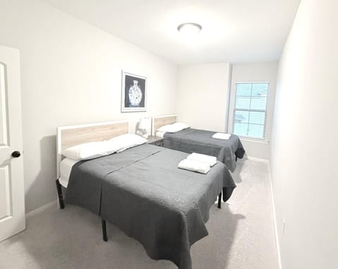 Brand-new home close to LSU campus House in Baton Rouge