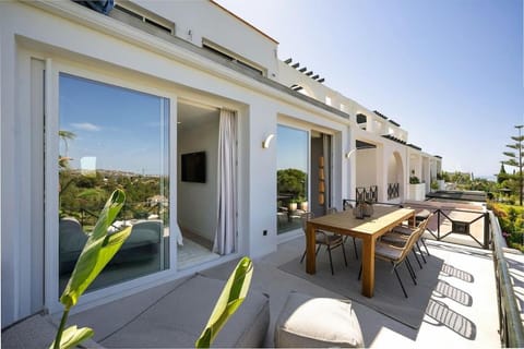Stunning 3 bedroom Apt near golf and beach! RDR350 Apartment in Marbella
