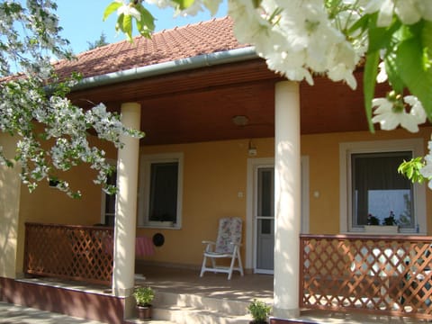 Spring, Balcony/Terrace