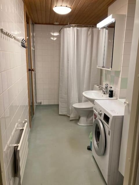 Kotimaailma - Kalustettu saunallinen asunto kuudelle Apartment in Helsinki
