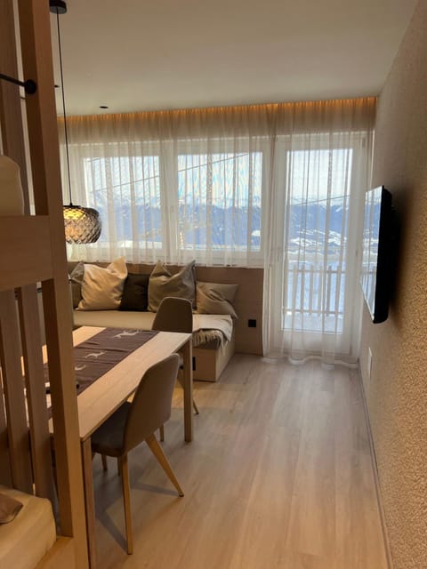 Living room, Dining area, Bedroom