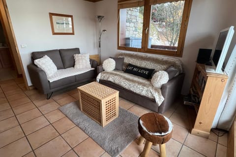 Les Granges 13 6-8 person Apartment in Piedmont