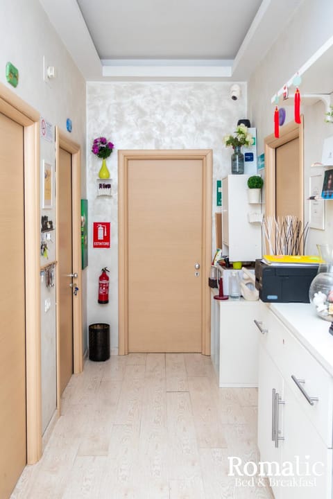 Facade/entrance, Coffee/tea facilities, View (from property/room), Kitchen or kitchenette, Decorative detail, Bedroom, minibar