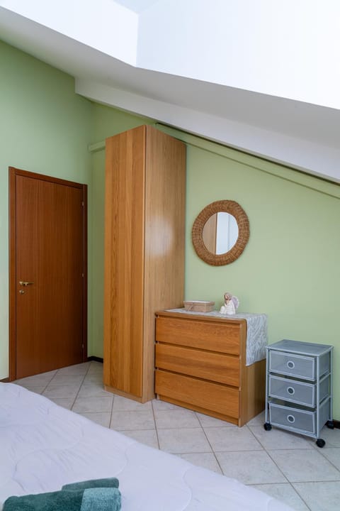Appartamento panoramico Apartment in San Donato Milanese