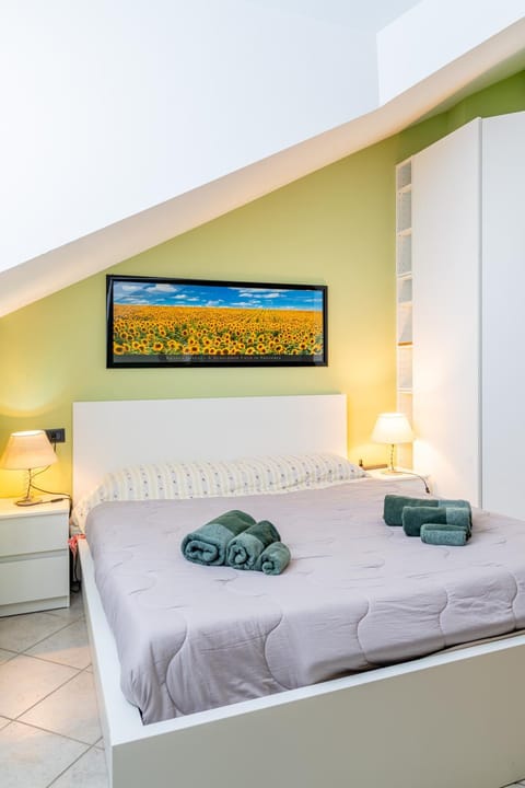 Appartamento panoramico Apartment in San Donato Milanese