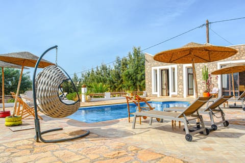 Patio, Day, Pool view, Swimming pool, sunbed