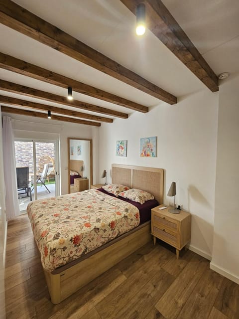 Bear Homes - Olimpia Suite Apartment in Valencia