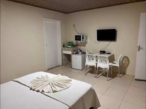 TV and multimedia, Kitchen or kitchenette, Photo of the whole room, hair dresser
