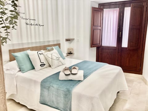Bed, Bedroom, wardrobe