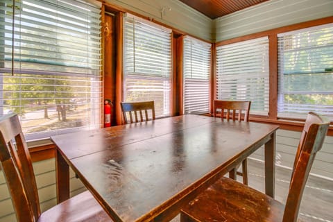 Sunny and Spacious Dayton Condo about 1 Mi to Downtown! Apartment in Dayton